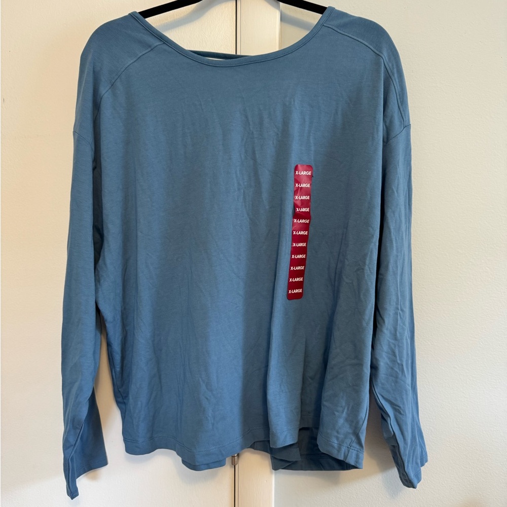 Women's long sleeve active tee
